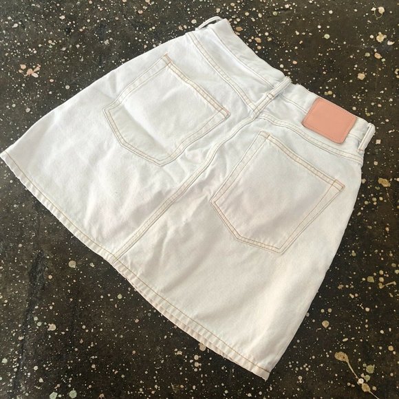 Acne Studios Mini Skirt Pale Blue Jeans Denim Blogger Italy 36 NWOT $240 - Picture 9 of 11